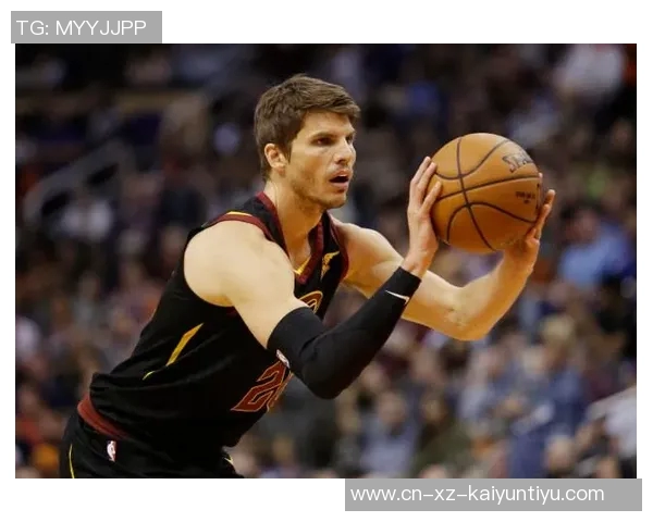 KD分享投篮心得强调协防前出手避免陷入人群的技巧与策略